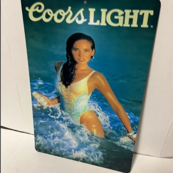 Coors Light bikini model beer tin sign - Picture 3 of 5